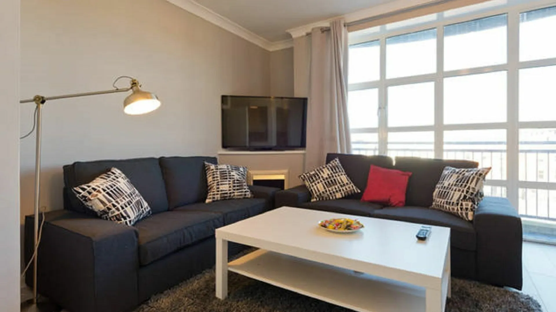Pier 19 Apartment location